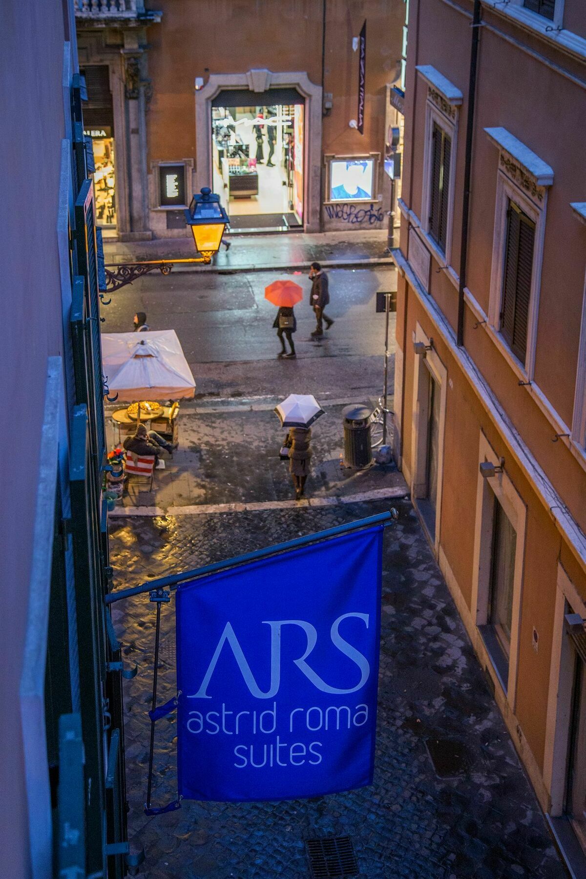 Astrid Roma Suites Bagian luar foto